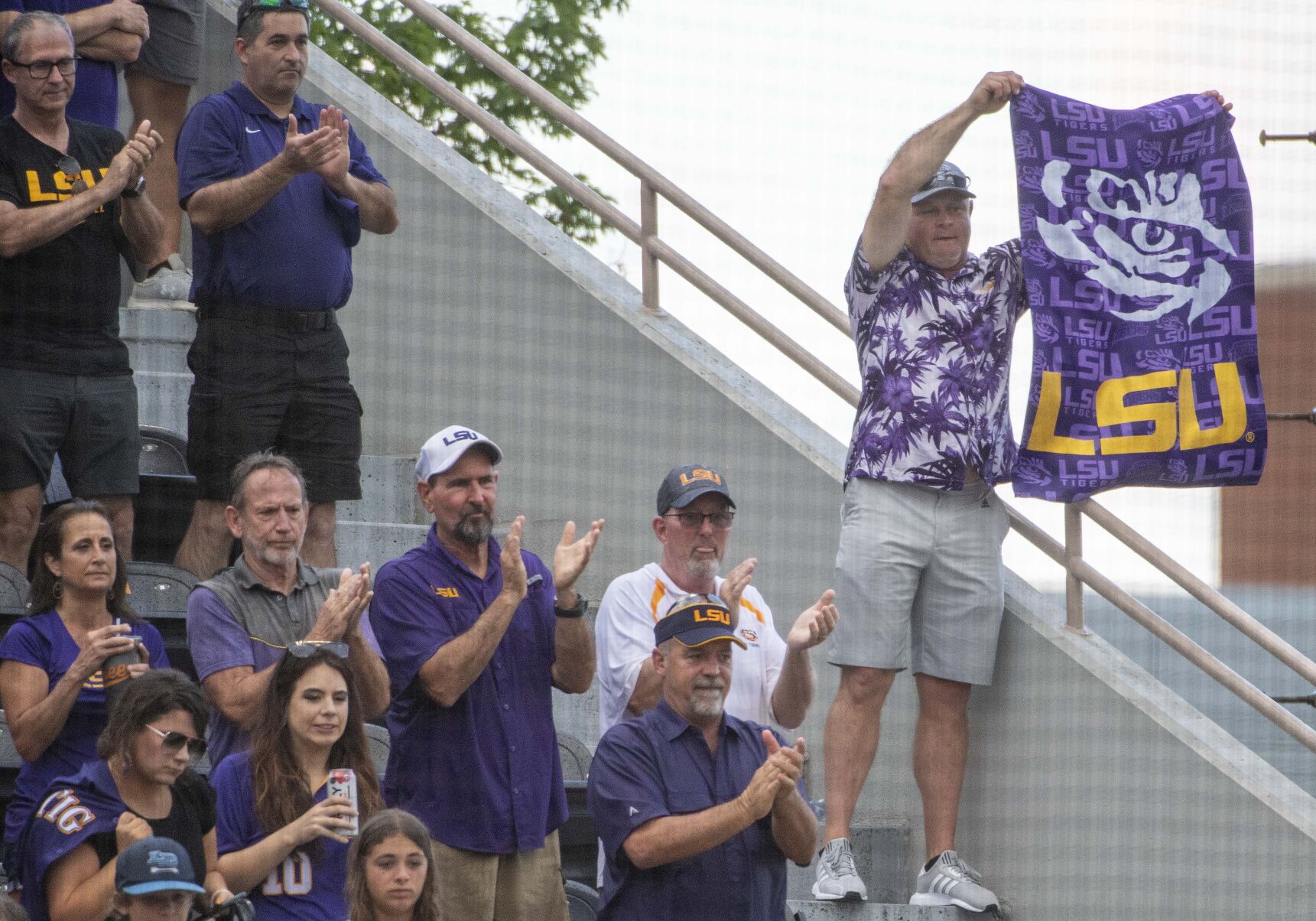 BR.lsutennessee.061321 0387 bf.jpg